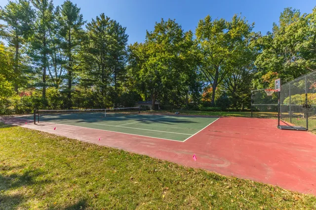 $699,000 | 2001 Cloud Street, Bloomington, IL 61701