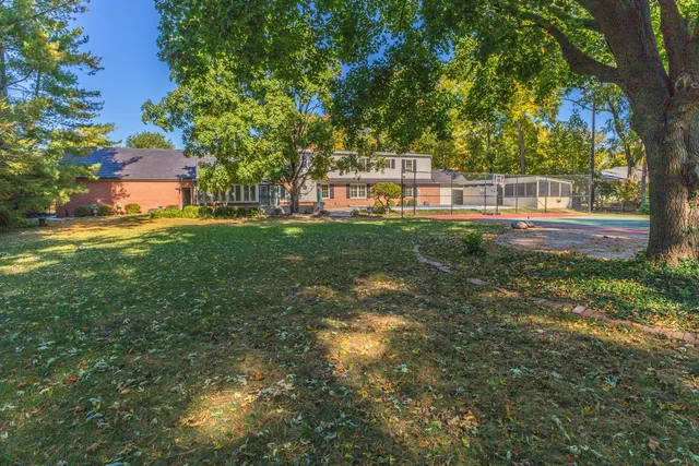 $699,000 | 2001 Cloud Street, Bloomington, IL 61701