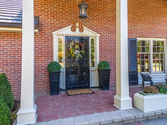 $699,000 | 2001 Cloud Street, Bloomington, IL 61701