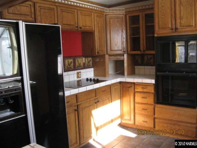 1790 Elmcrest Drive Reno, NV 89503 - Photo 4 of 7 Photo 4