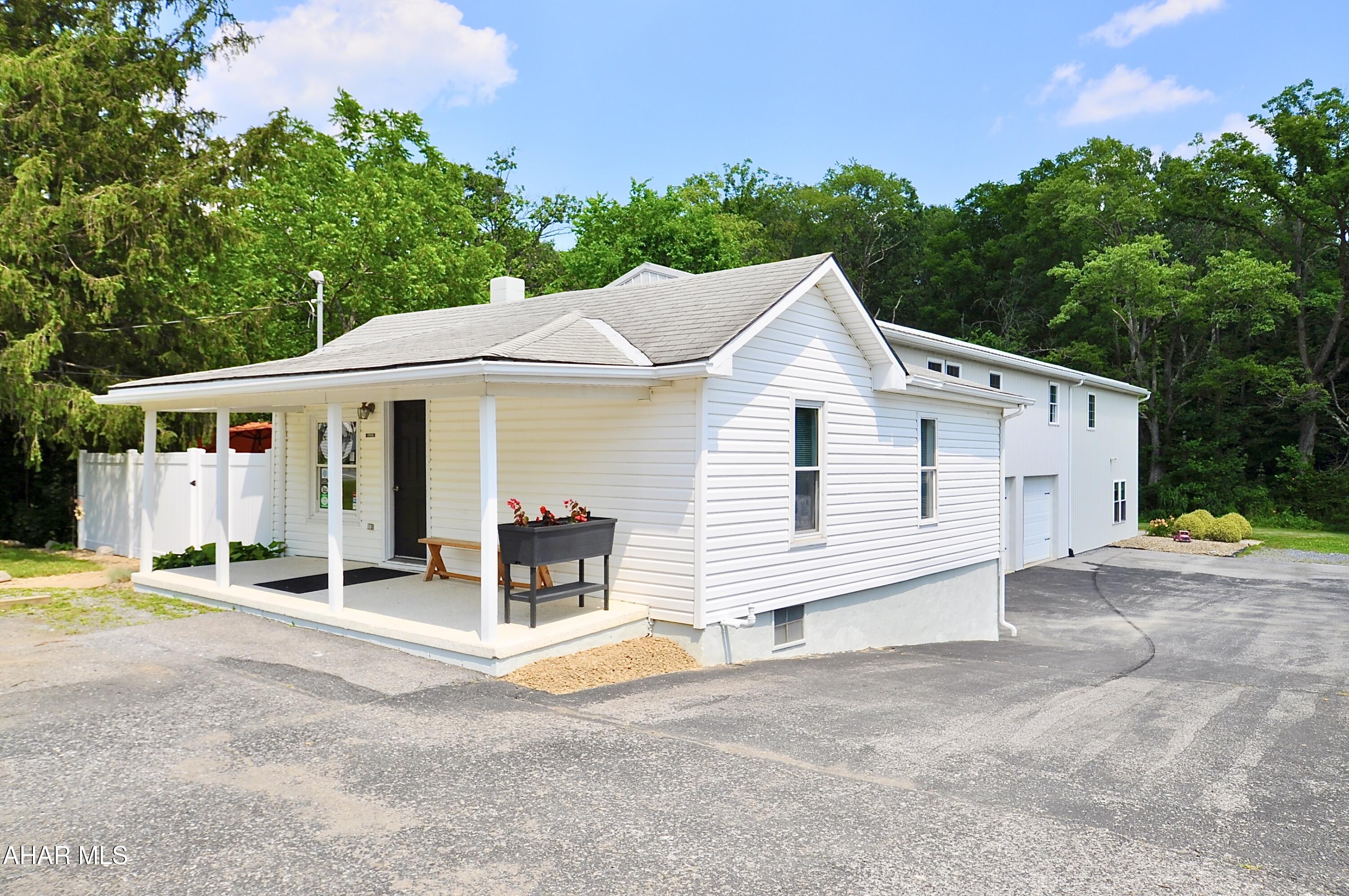 11352 Raystown Road Saxton, PA 16678 - Photo 1 of 47