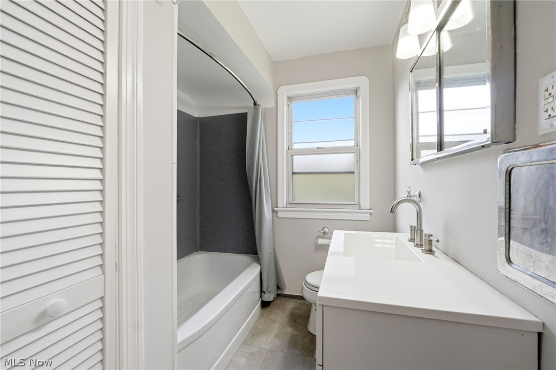 6210 Crossview Road Seven Hills, OH 44131 - Photo 28 of 45