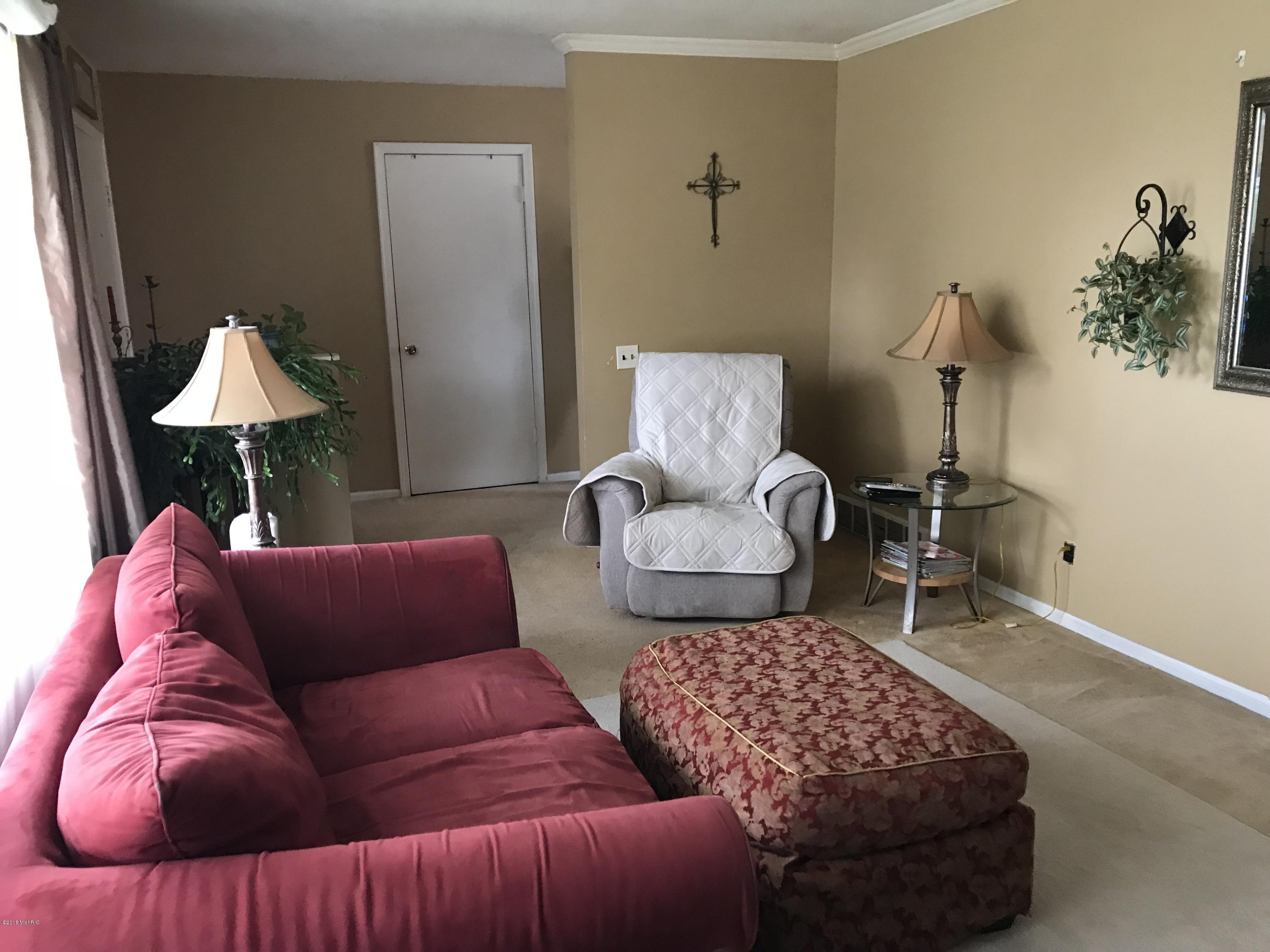 791 Dykstra Road Muskegon, MI 49445 - Photo 8 of 15 IMG_2847
