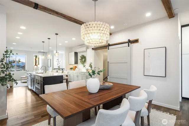 $1,298,000 | 960 6th Walk Northeast, Issaquah, WA 98029