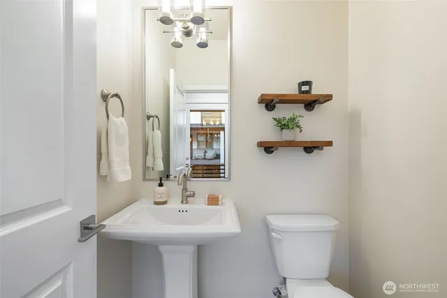 $1,298,000 | 960 6th Walk Northeast, Issaquah, WA 98029