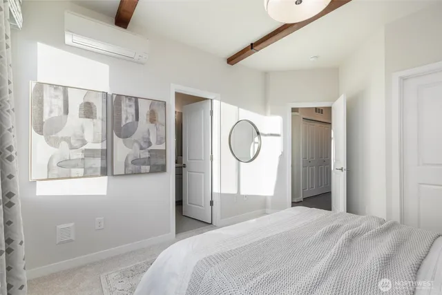 $1,298,000 | 960 6th Walk Northeast, Issaquah, WA 98029