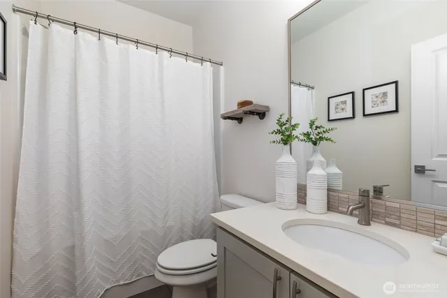 $1,298,000 | 960 6th Walk Northeast, Issaquah, WA 98029