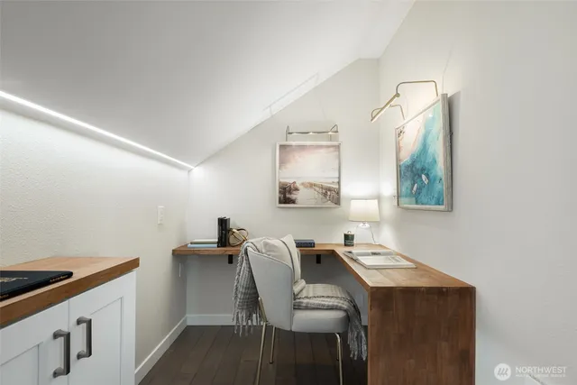 $1,298,000 | 960 6th Walk Northeast, Issaquah, WA 98029