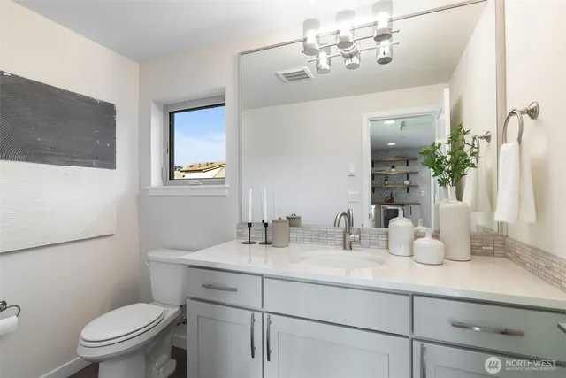 $1,298,000 | 960 6th Walk Northeast, Issaquah, WA 98029