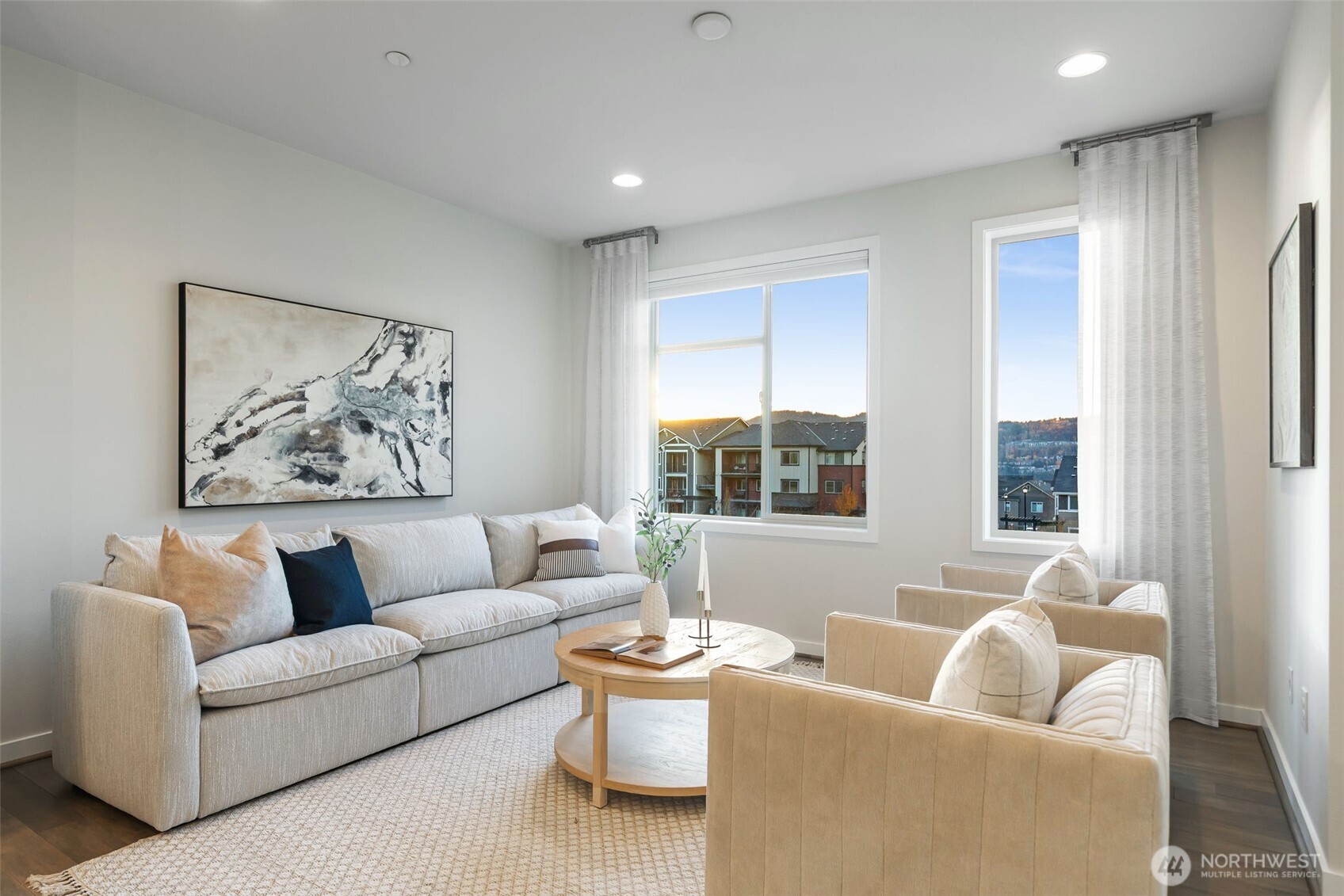 960 6th Walk Northeast Issaquah, WA 98029 - Photo 5 of 39