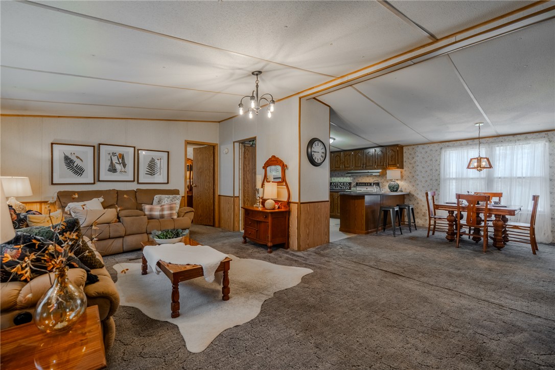 121 Kountry Lane Walhalla, SC 29691 - Photo 3 of 31 This inviting space combines living, dining, and kitchen areas for seamless daily life.