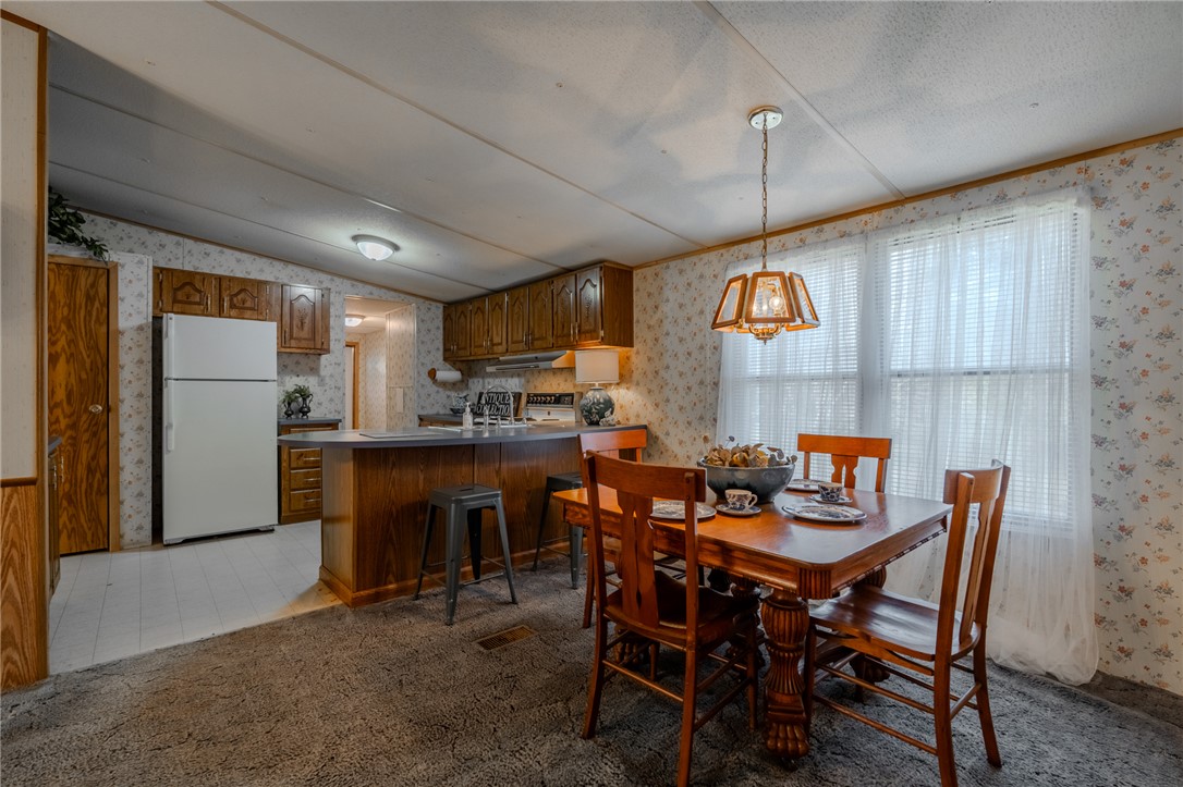 121 Kountry Lane Walhalla, SC 29691 - Photo 8 of 31 This inviting dining area seamlessly connects to the kitchen, perfect for entertaining.
