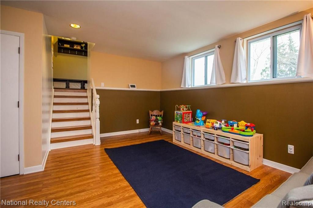 41898 Ridge Road East Novi, MI 48375 - Photo 21 of 34
