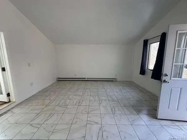 $2,000 | 10 Fenwood Drive, Unit C, Pawling, NY 12564