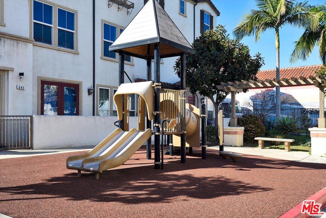 659 South A Street Oxnard, CA 93030 - Photo 17 of 17