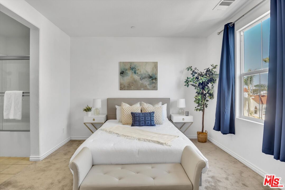 659 South A Street Oxnard, CA 93030 - Photo 9 of 17