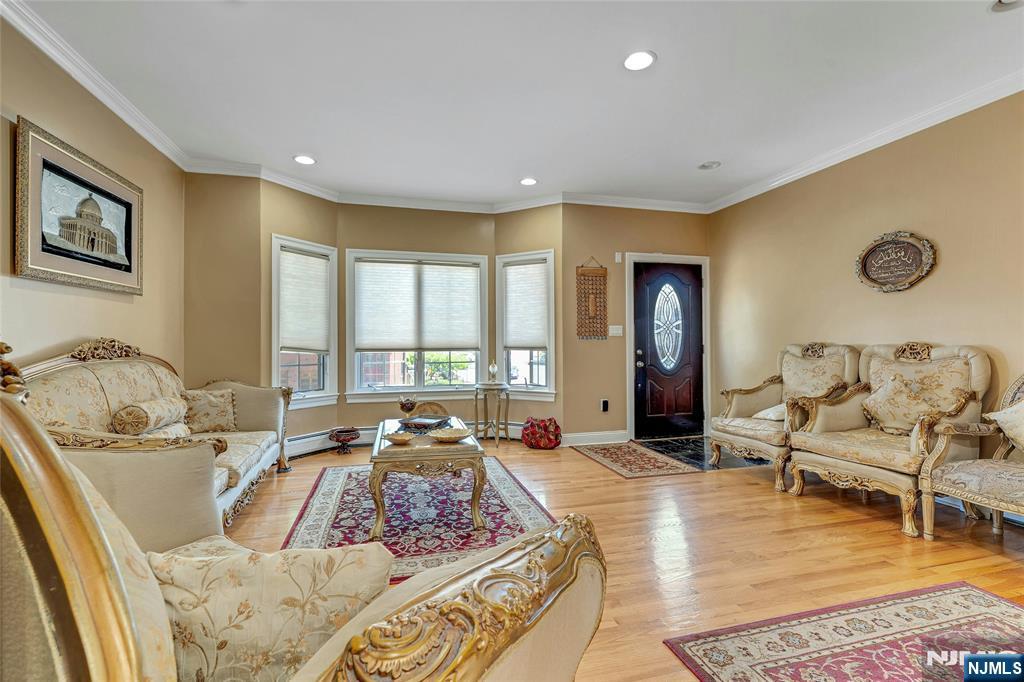4 8th Street, Unit A Fairview, NJ 07022 - Photo 5 of 35