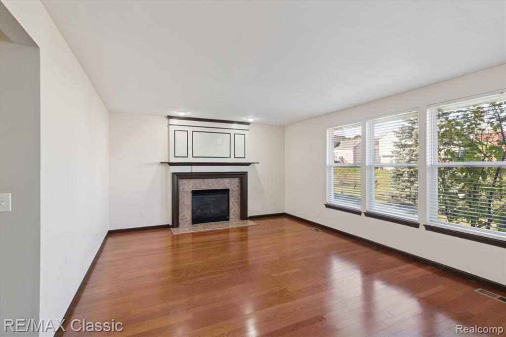 868 Deer Run Lake Road Holly, MI 48442 - Photo 15 of 49 Gallery Image 15