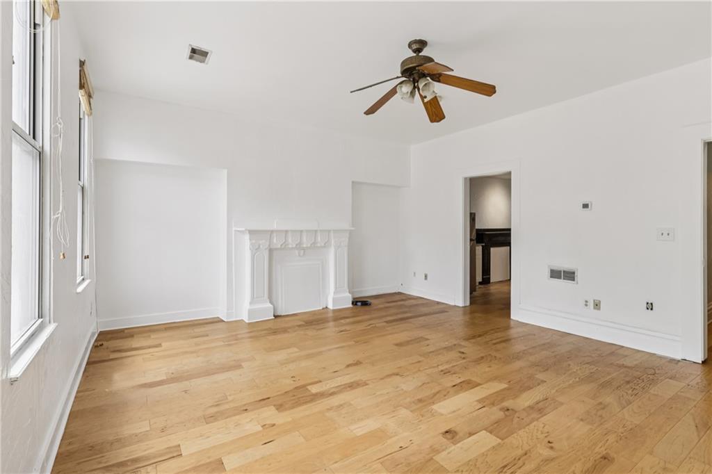 4723 Butler Street Pittsburgh, PA 15201 - Photo 21 of 47 a view of empty room with ceiling fan