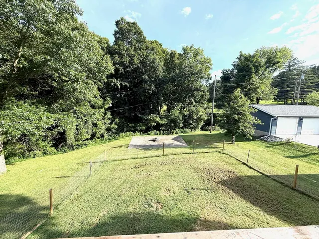 $219,900 | 104 Sparks Drive, Oolitic, IN 47451