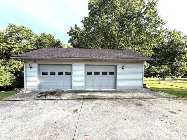 $219,900 | 104 Sparks Drive, Oolitic, IN 47451