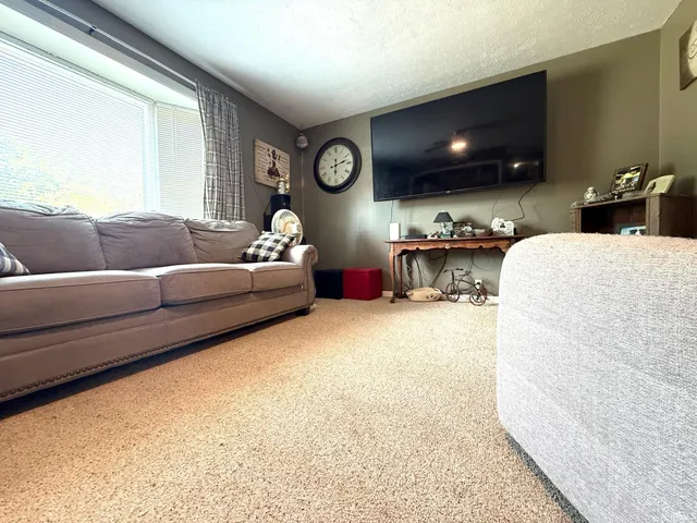 $219,900 | 104 Sparks Drive, Oolitic, IN 47451