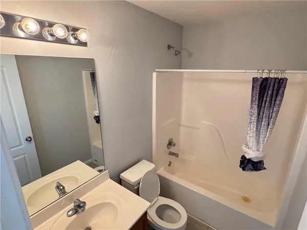 $2,350 | 6902 Grand Hickory Drive, Braselton, GA 30517