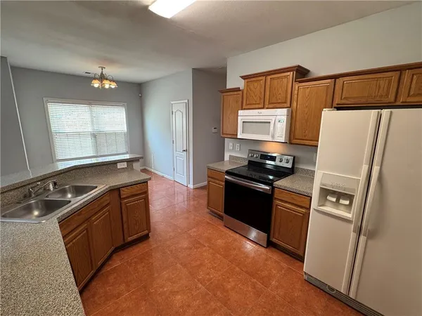 $2,350 | 6902 Grand Hickory Drive, Braselton, GA 30517