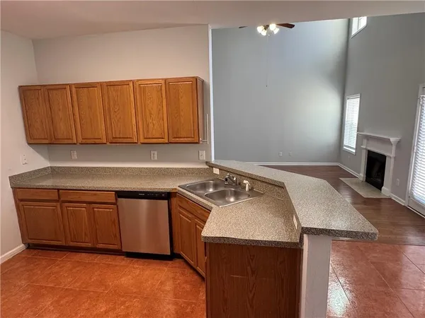 $2,350 | 6902 Grand Hickory Drive, Braselton, GA 30517