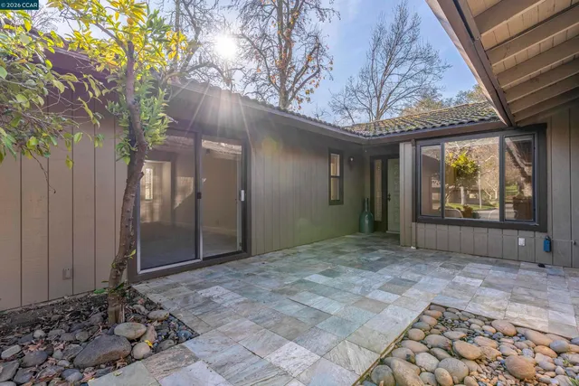 $719,900 | 15 Fairway Place, Fairfield, CA 94534