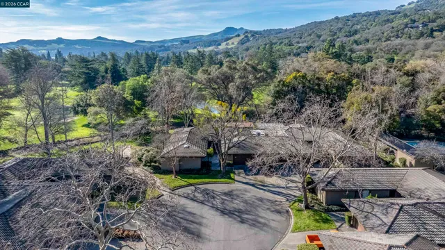 $719,900 | 15 Fairway Place, Fairfield, CA 94534