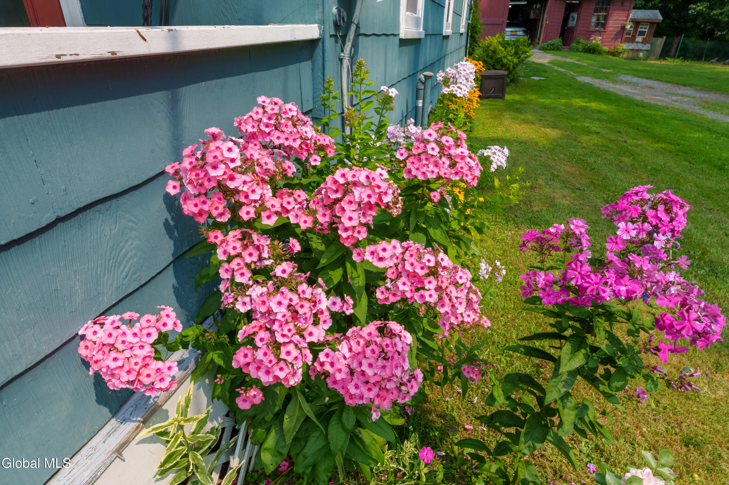 4 Washington Street Cambridge, NY 12816 - Photo 5 of 50 .