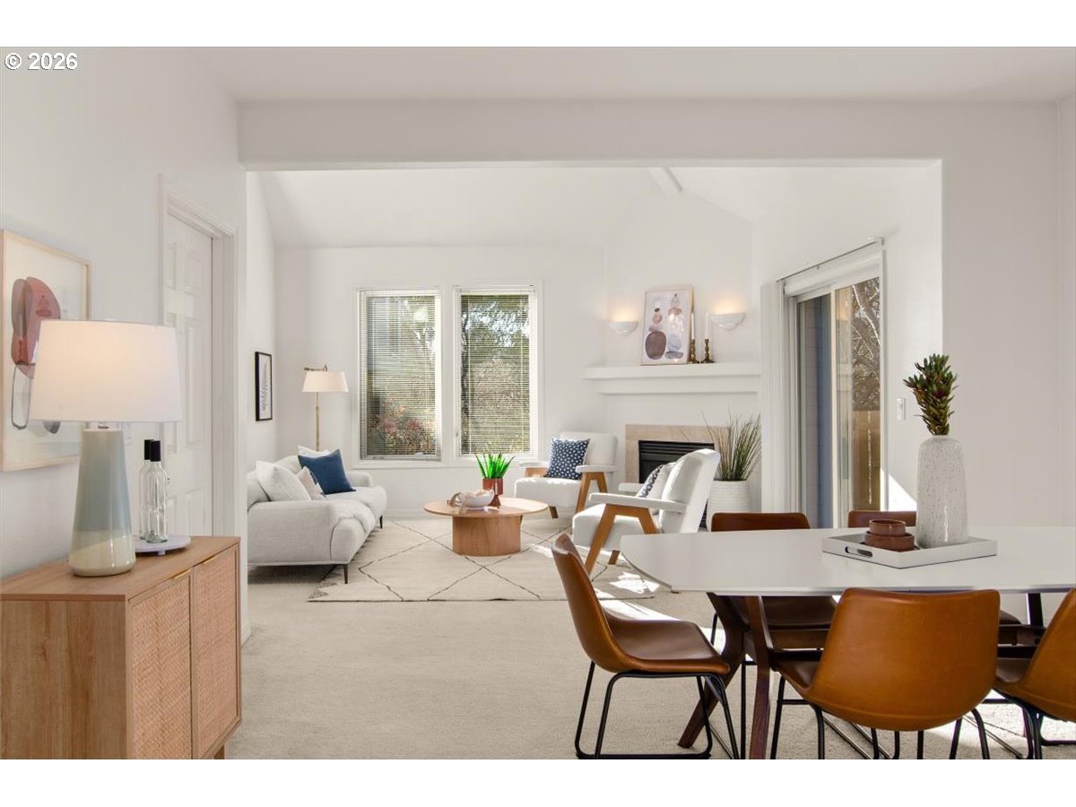 7415 Southwest Neptune Terrace Beaverton, OR 97007 - Photo 14 of 34 Dining Room