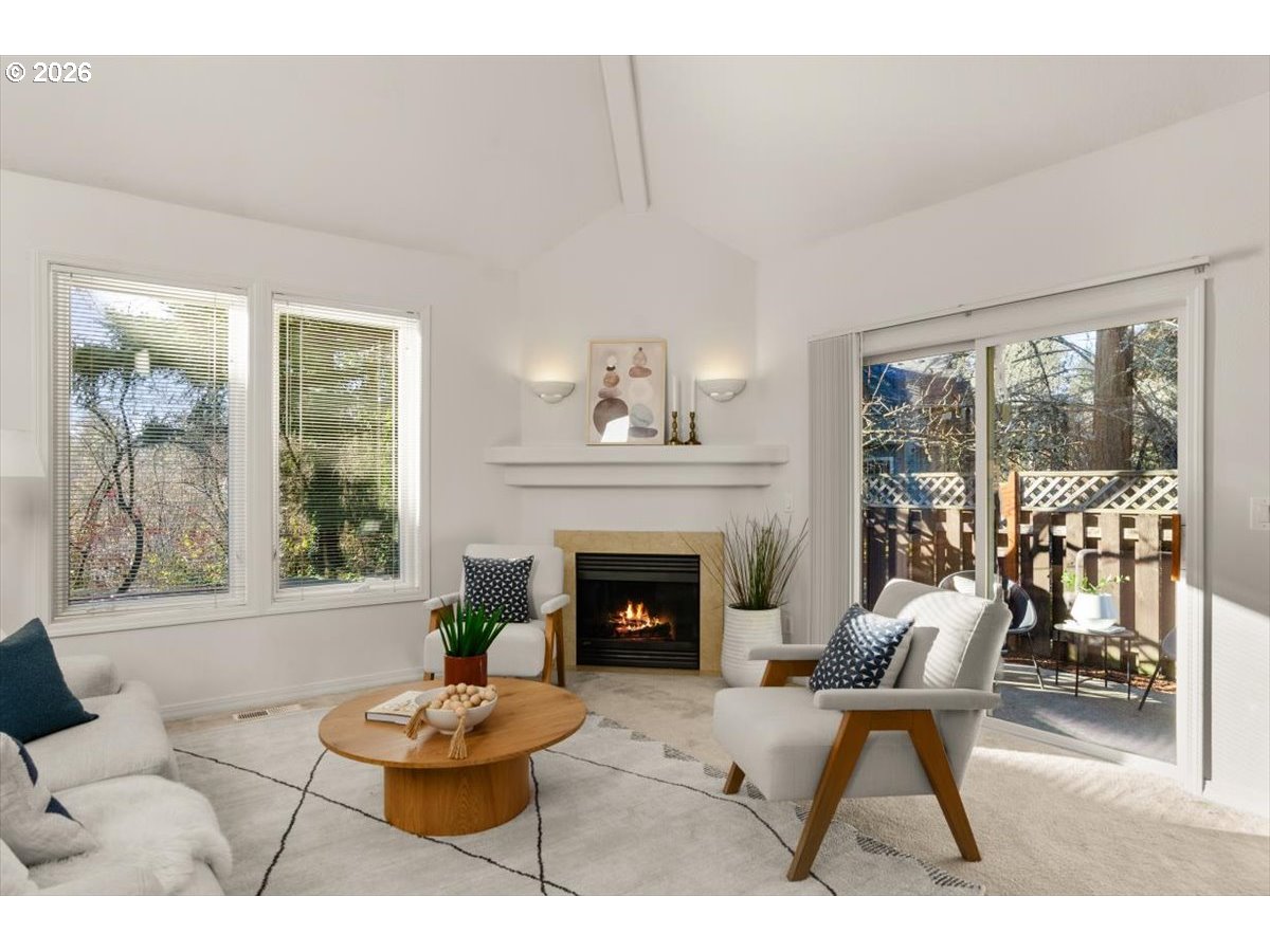 7415 Southwest Neptune Terrace Beaverton, OR 97007 - Photo 7 of 34 Living Room