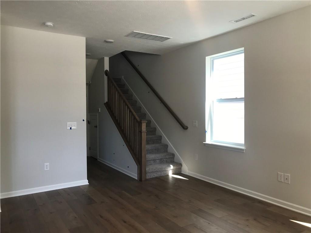 5751 Wheeler Road Indianapolis, IN 46216 - Photo 4 of 10 Gallery Image 4