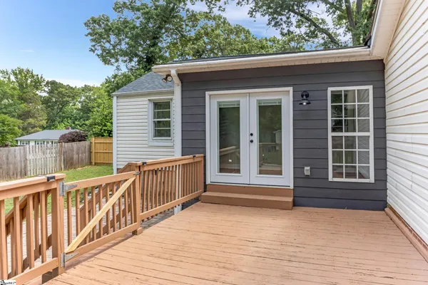 $449,900 | 201 South Pliney Circle, Simpsonville, SC 29681