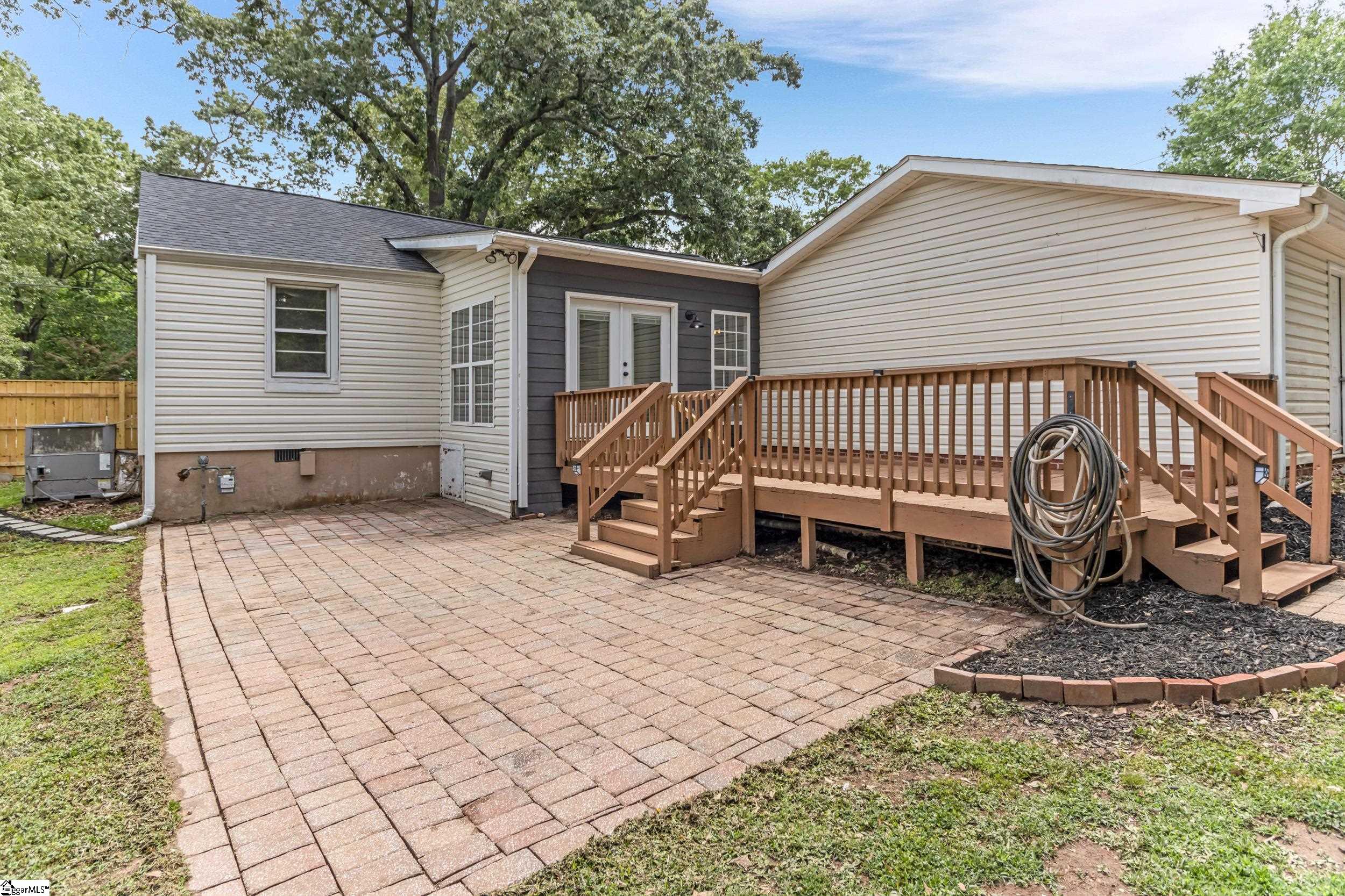 201 South Pliney Circle Simpsonville, SC 29681 - Photo 25 of 35