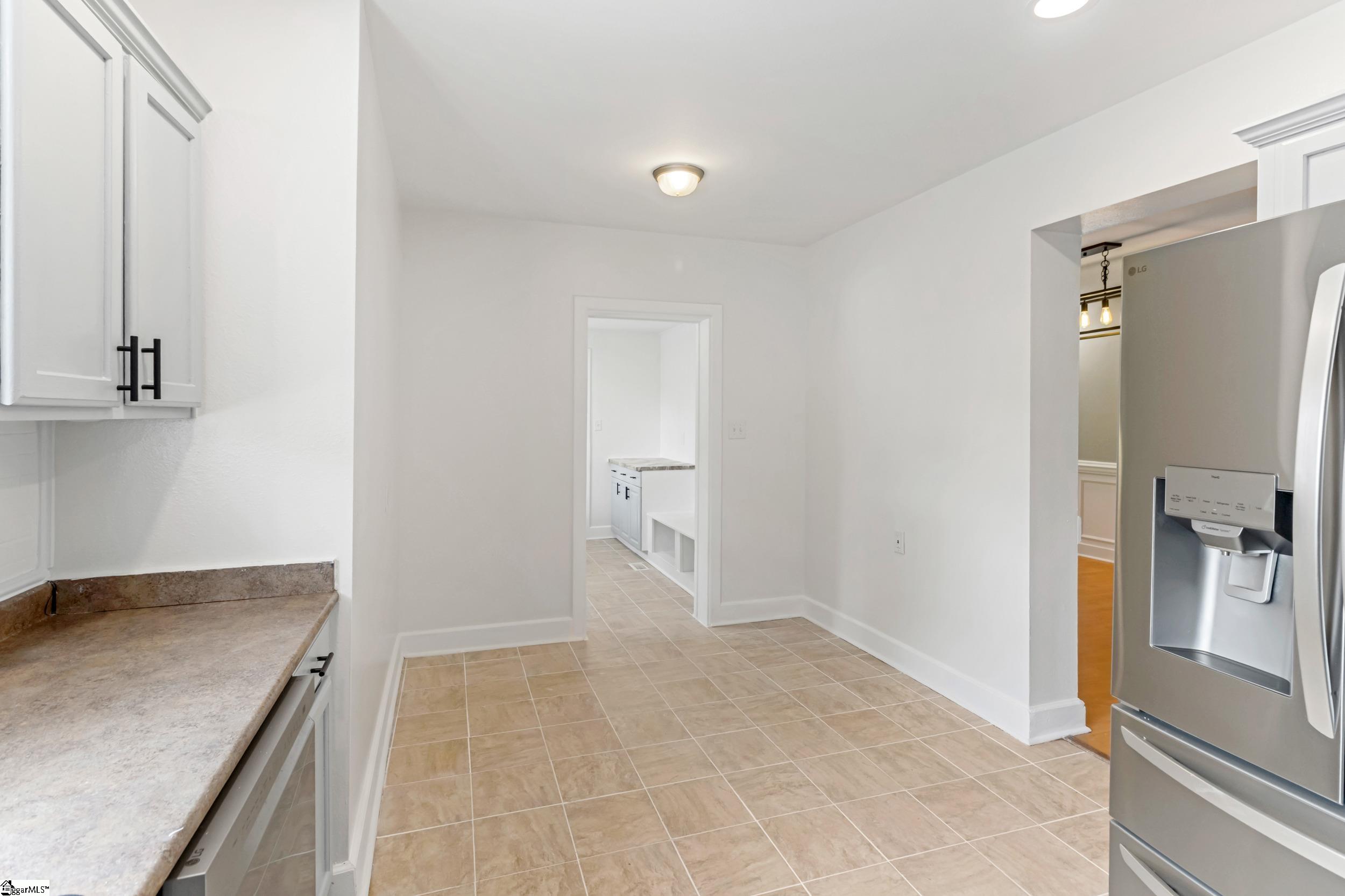 201 South Pliney Circle Simpsonville, SC 29681 - Photo 8 of 35