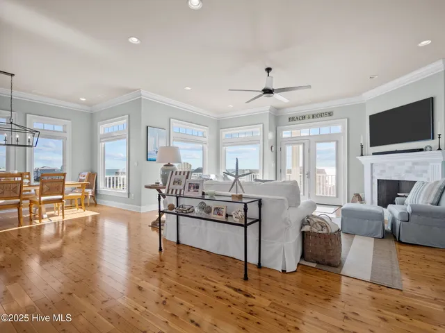 $2,825,000 | 6414 Ocean Drive, Emerald Isle, NC 28594