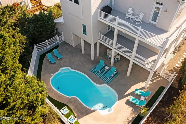 $2,825,000 | 6414 Ocean Drive, Emerald Isle, NC 28594