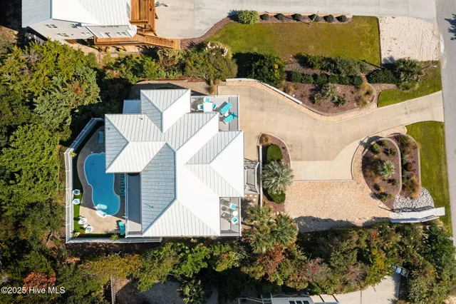 $2,825,000 | 6414 Ocean Drive, Emerald Isle, NC 28594