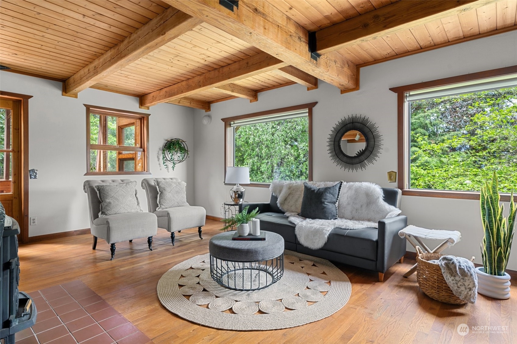 1853 Northeast Rustic Lane Bremerton, WA 98310 - Photo 11 of 40 Gallery Image 11