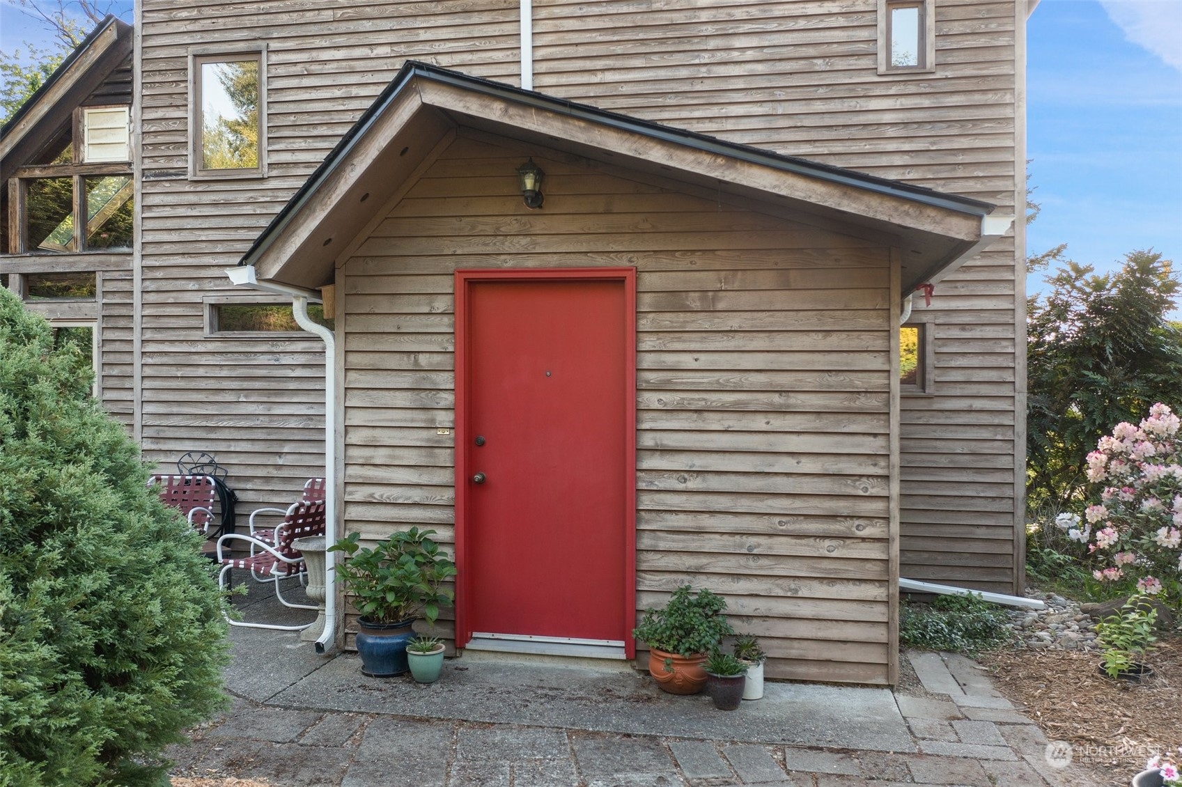 1853 Northeast Rustic Lane Bremerton, WA 98310 - Photo 3 of 40 Gallery Image 3