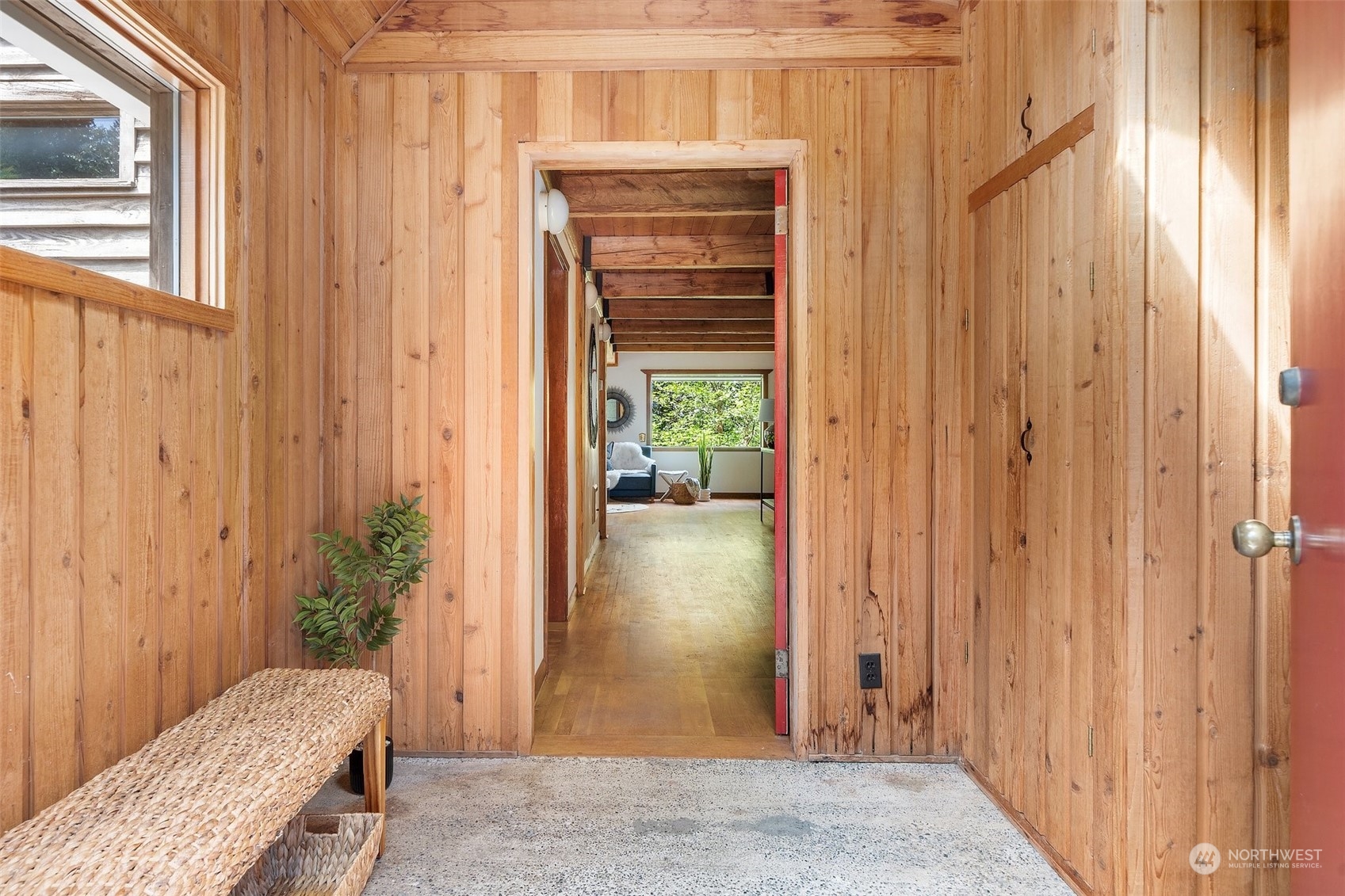 1853 Northeast Rustic Lane Bremerton, WA 98310 - Photo 4 of 40 Gallery Image 4