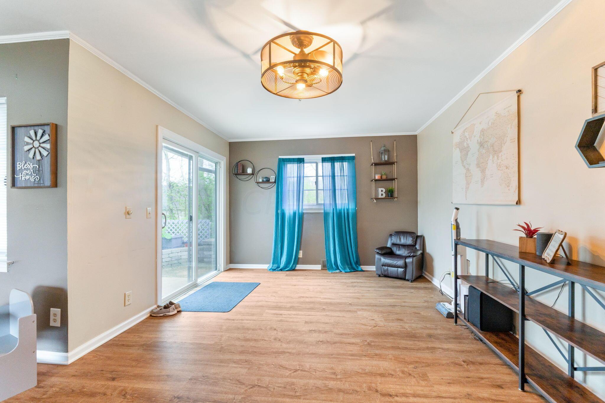 835 Dartmouth Road Circleville, OH 43113 - Photo 23 of 59 835 Dartmouth Drive (Interior)-8