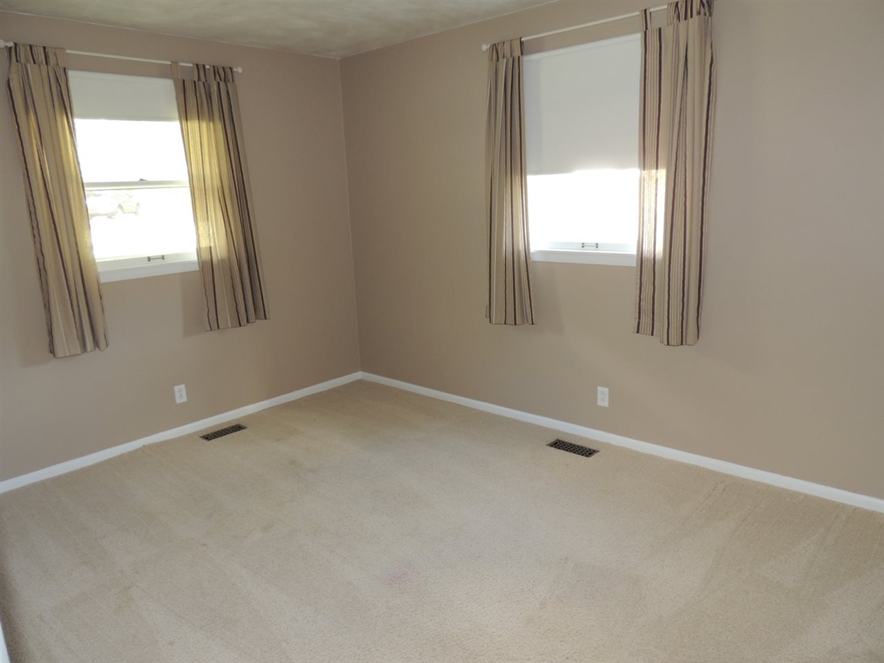1550 South Williams Road Frankfort, IN 46041 - Photo 11 of 18 Gallery Image 11
