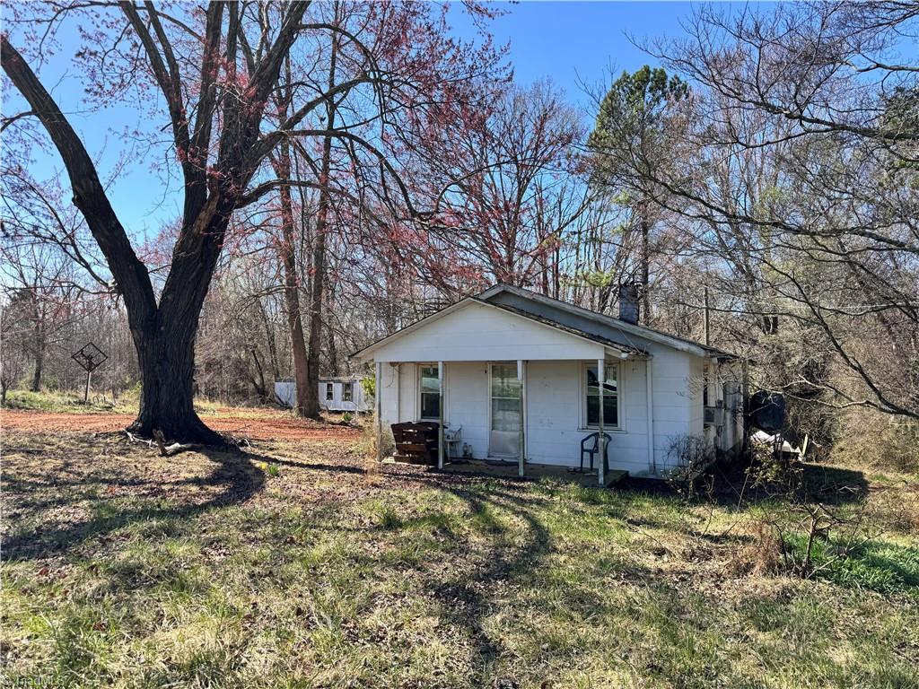 8213 Austin Traphill Road Elkin, NC 28621 - Photo 2 of 3 Gallery Image 2
