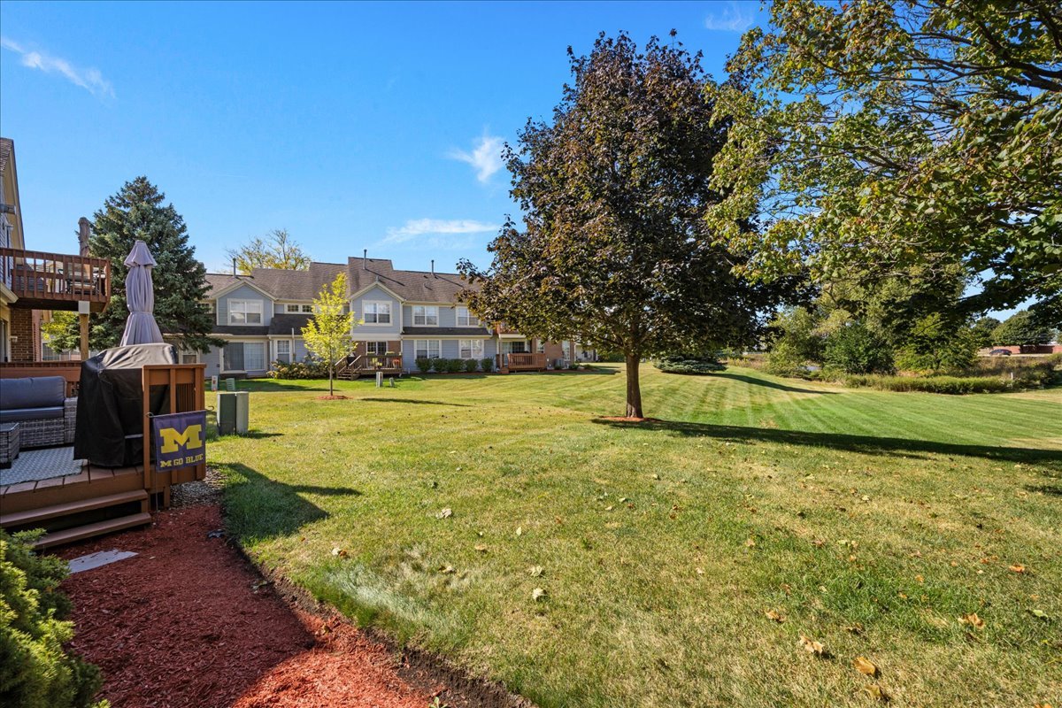 8 Ione Drive, Unit C South Elgin, IL 60177 - Photo 28 of 31