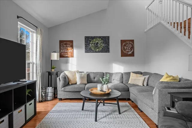 $320,000 | 8 Ione Drive, Unit C, South Elgin, IL 60177