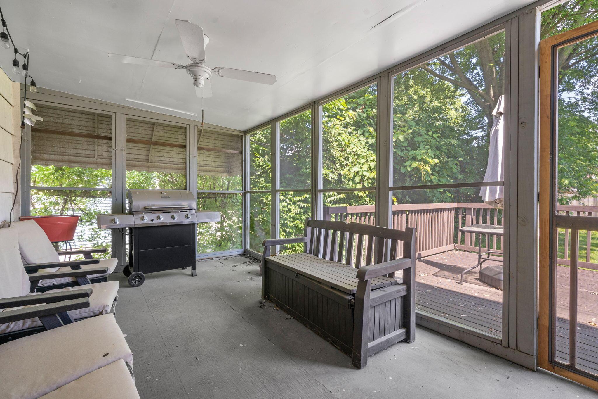 2580 Woodstock Road Columbus, OH 43221 - Photo 23 of 37 Screened Porch